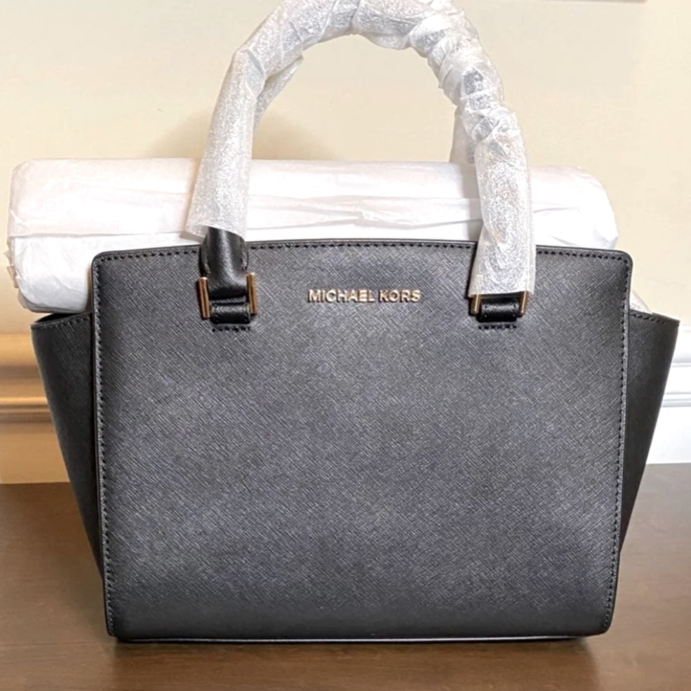 NWT Michael Kors Selma Medium Satchel
